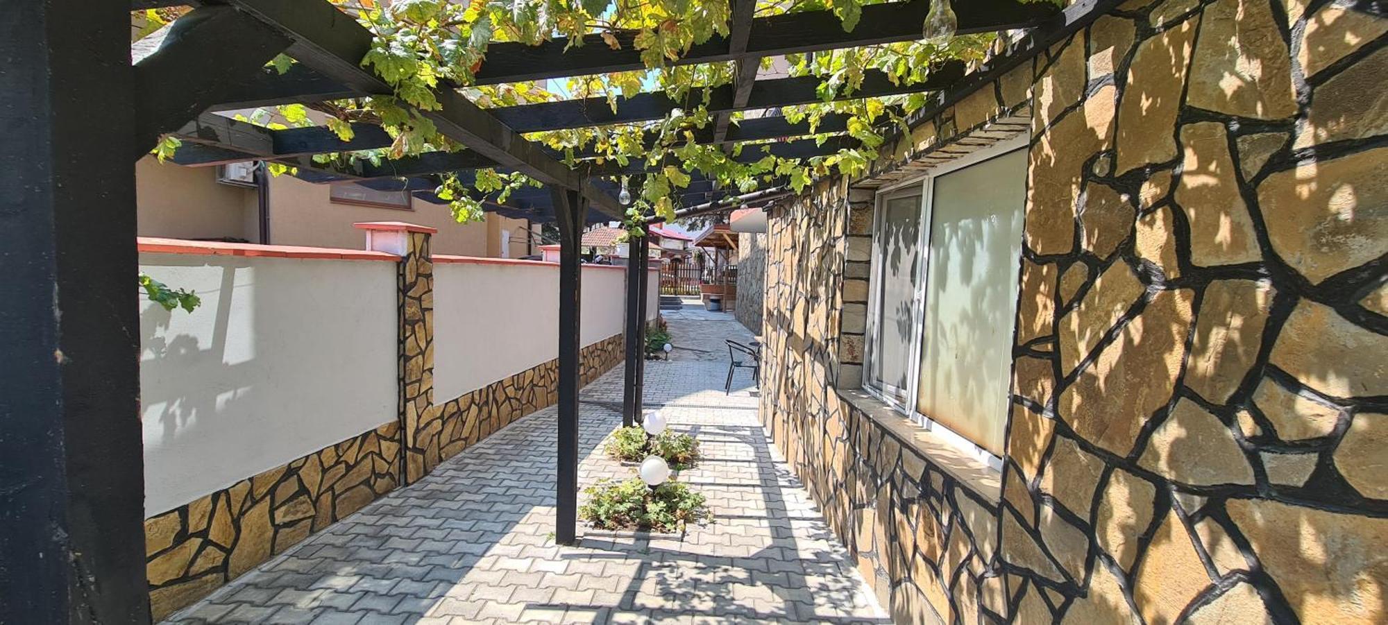 Sineva Guest House Ravda Exterior foto