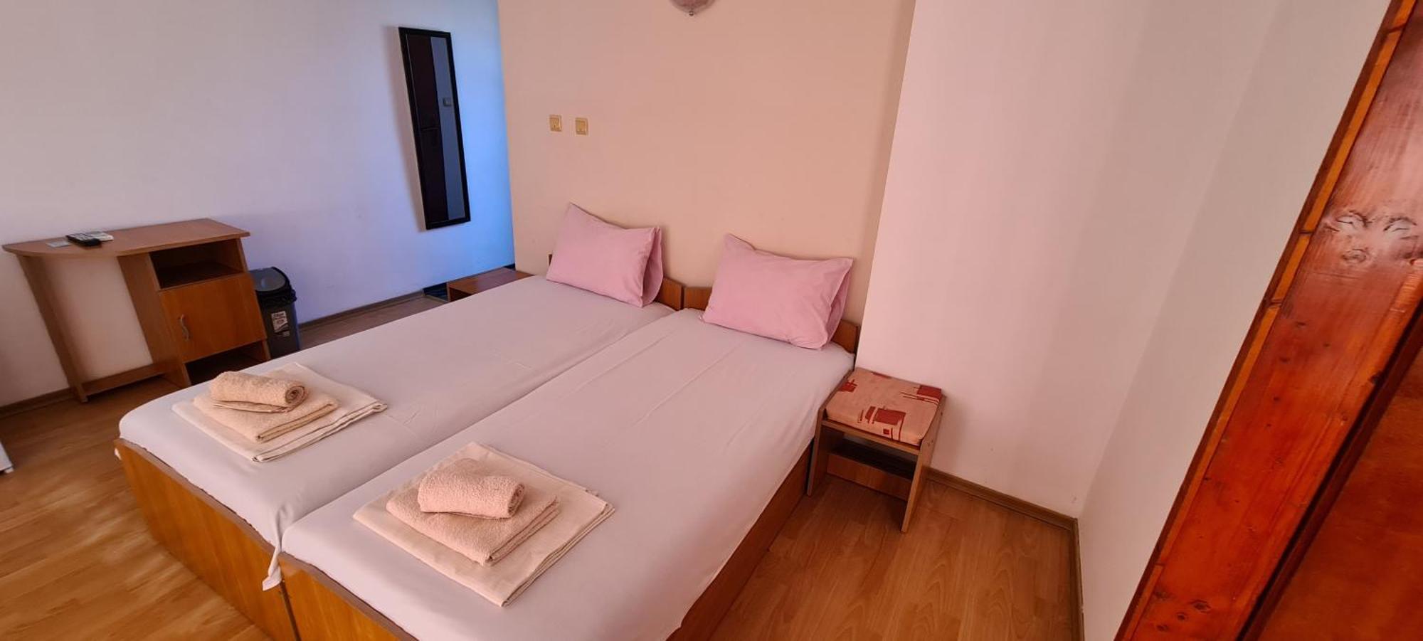 Sineva Guest House Ravda Exterior foto